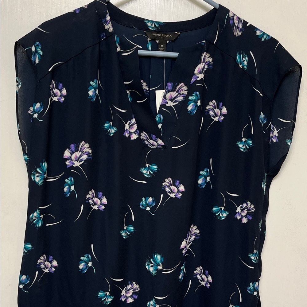 Banana Republic Navy and Blue Floral Blouse